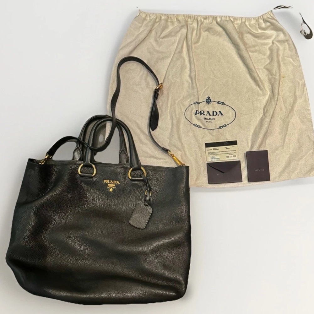 Black PRADA Large Leather Convertible Shopping Tote Vitello Daino BN1713 Strap - Picture 3 of 9